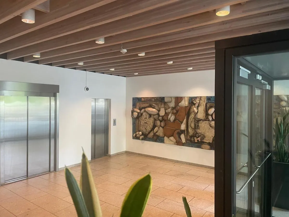 Apartahotel Modern Central Apt With Rooftop, Privat Balcony, & Free Parking,Next To Aarhus Attractions