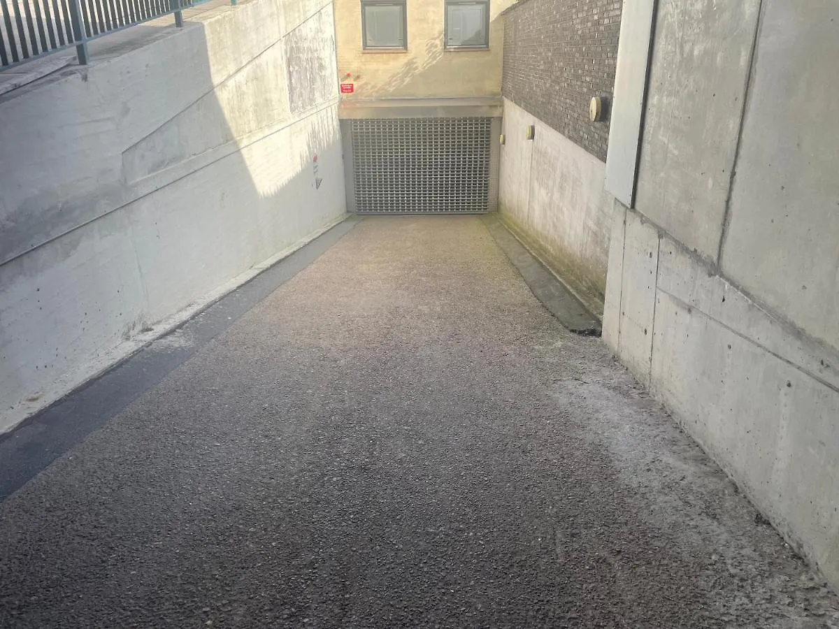 Modern Central Apt With Rooftop, Privat Balcony, & Free Parking,Next To Aarhus Attractions Apartahotel