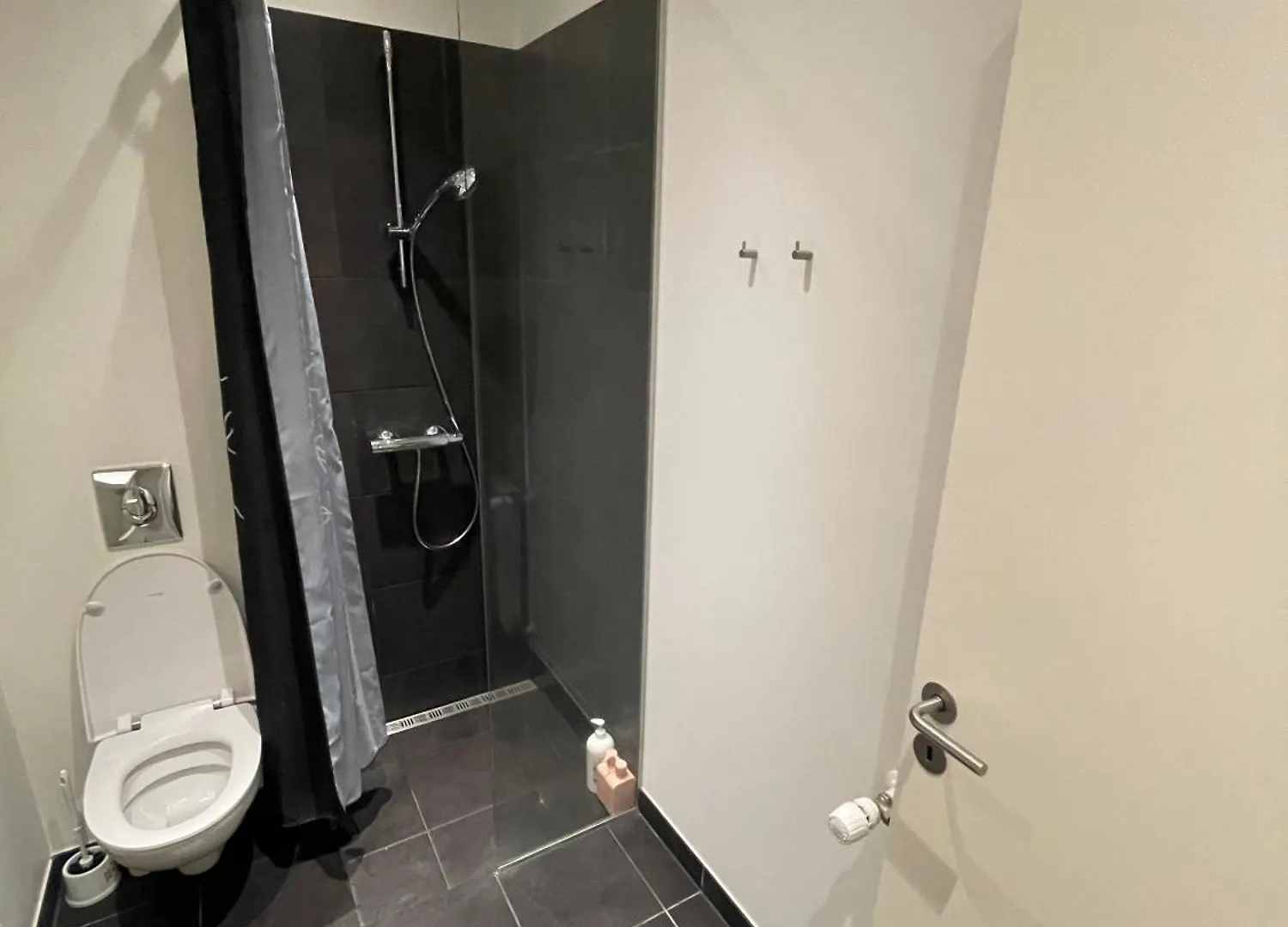 Apart-hotel Modern Central Apt With Rooftop, Privat Balcony, & Free Parking,Next To Aarhus Attractions